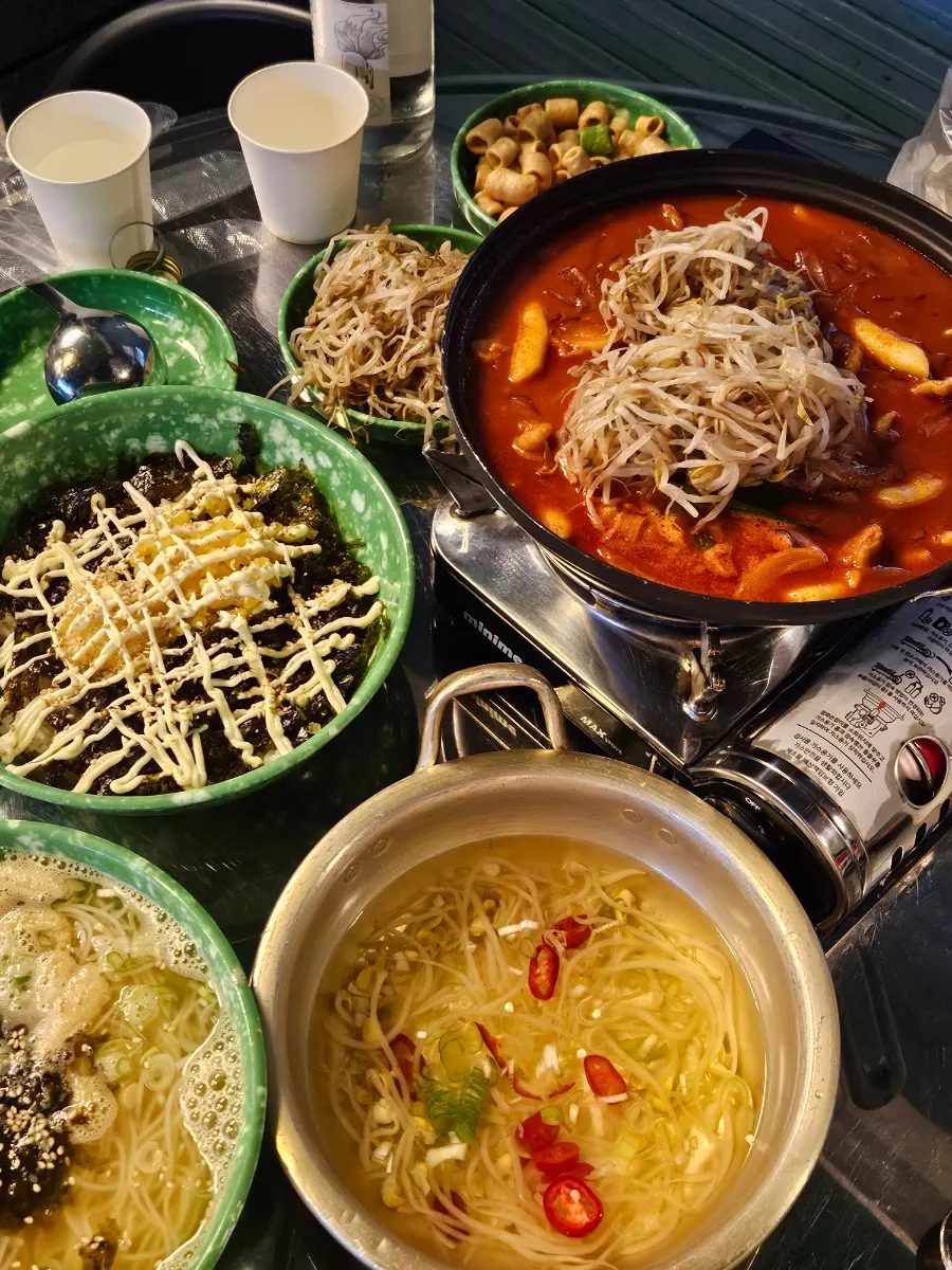 닭발과 함께 주문한 주먹밥