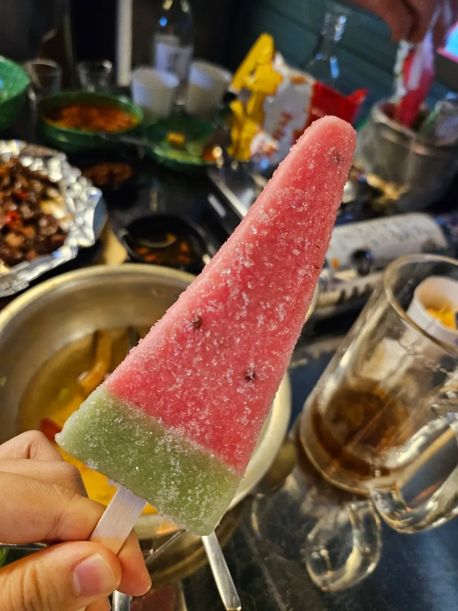 입가심으로 고른 수박바 아이스크림