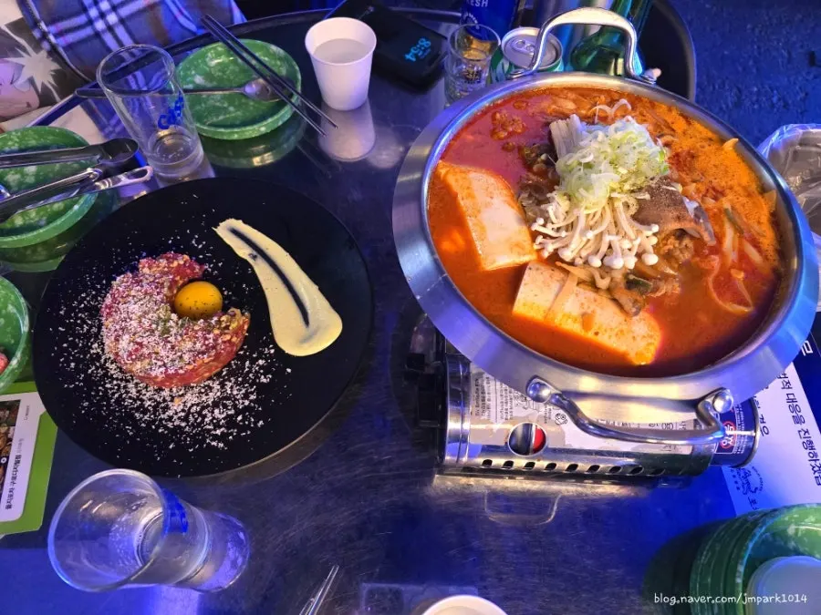 주문 전 을지포차 테이블 세팅