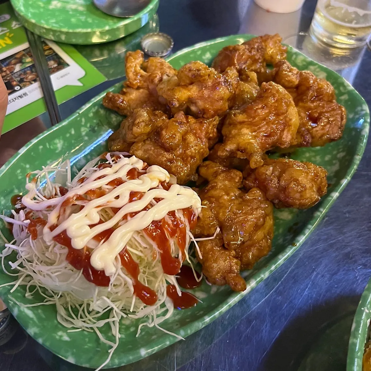 Mesa animada durante la reunión en Eulji Pocha