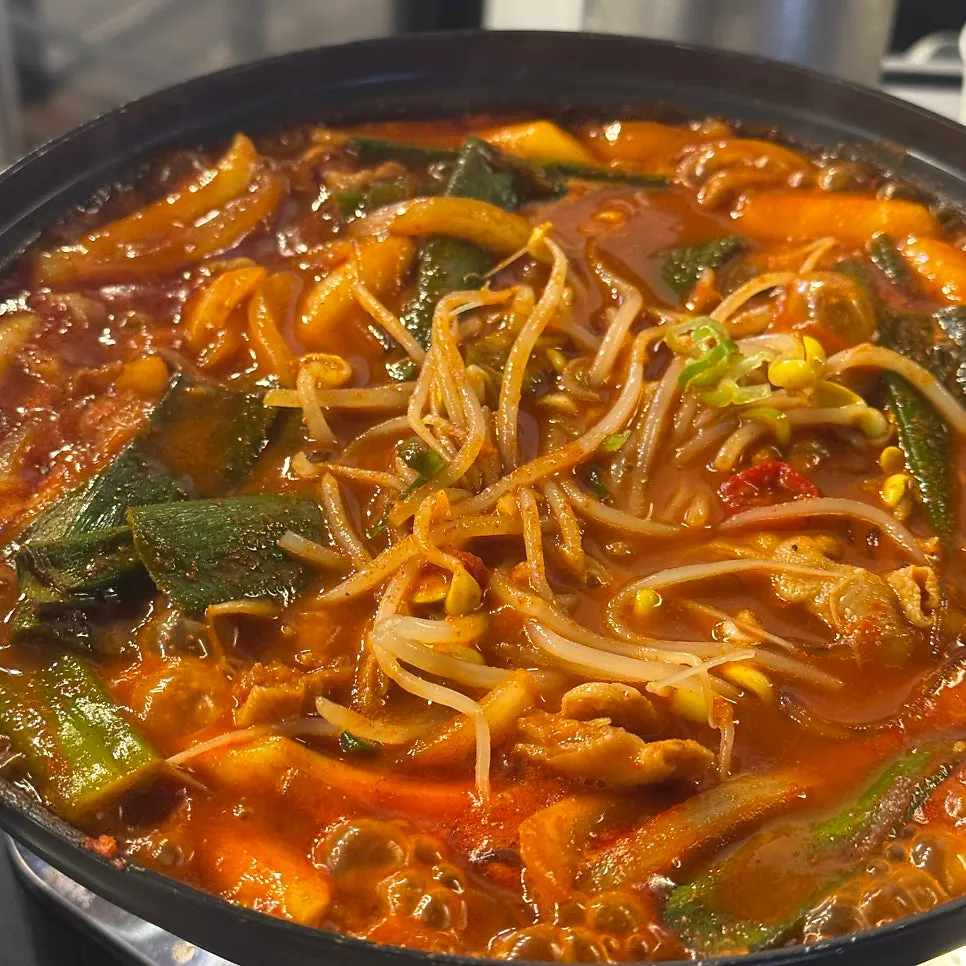 A bowl of chicken feet soup at Eulji Pocha