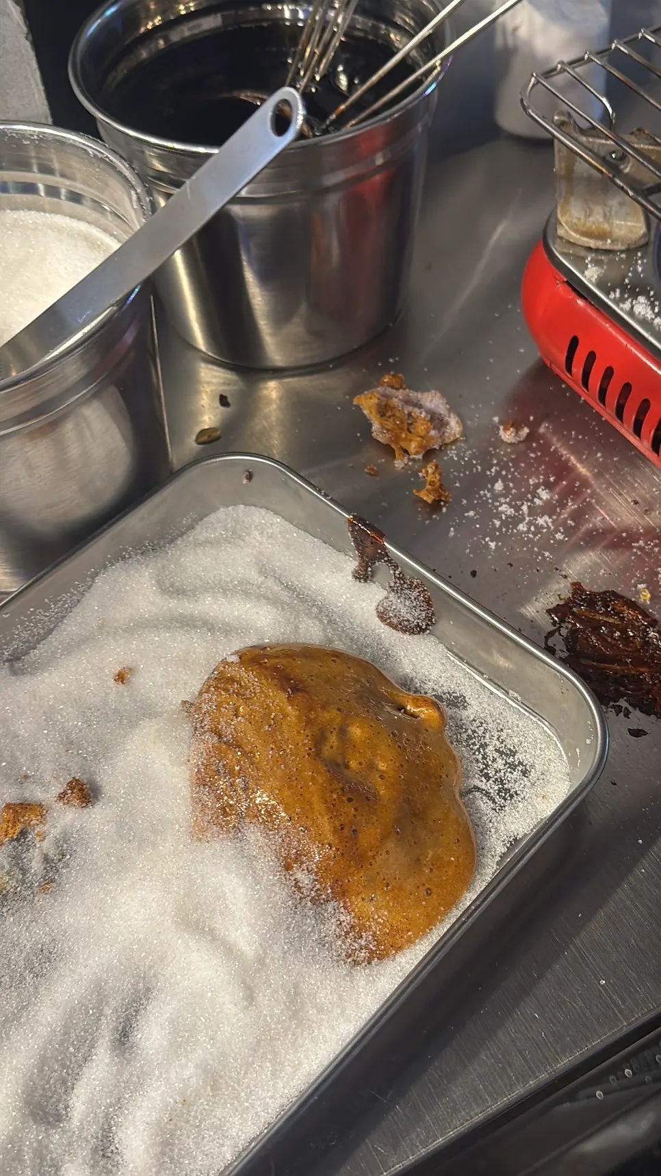 Making dalgona candy at Eulji Pocha