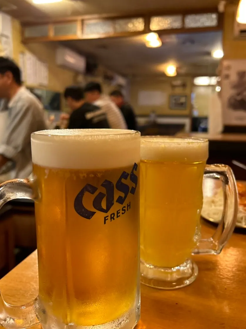 생맥주와 레몬생맥주 잔