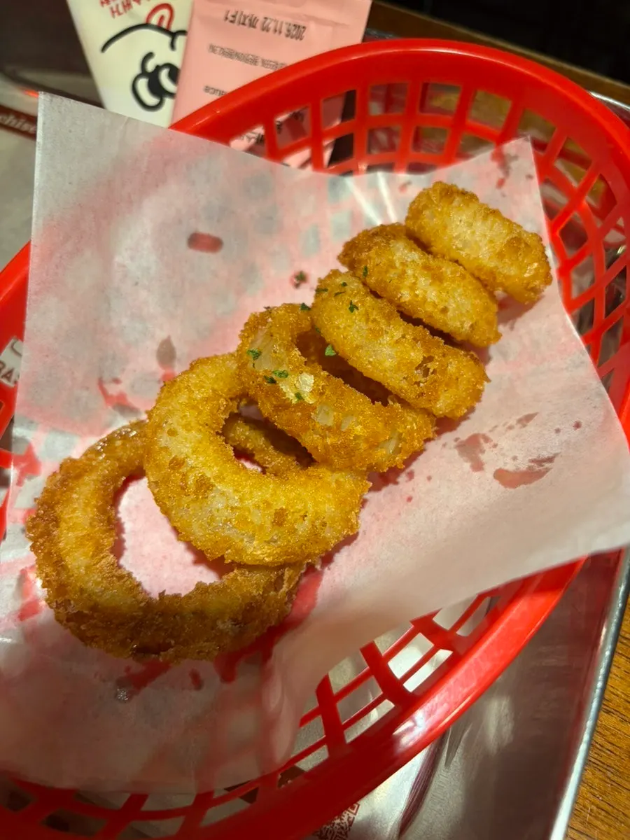 Onion rings swapped in as the set side