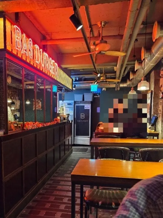 Comfortable store seating for enjoying burgers