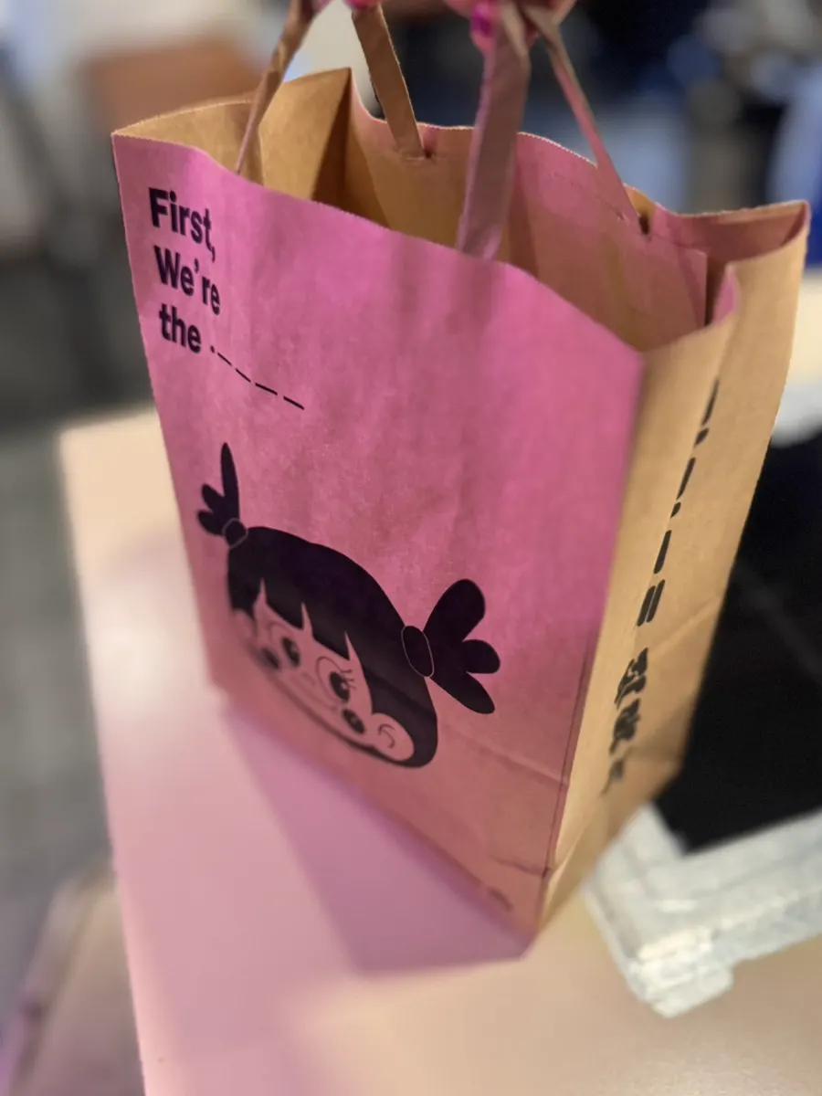 깔끔하게 포장한 분식 메뉴