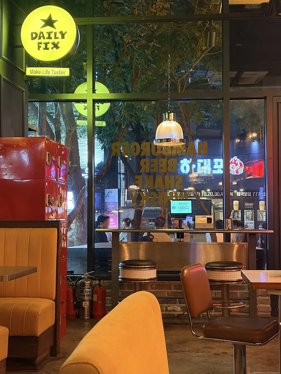 데일리픽스 을지로점 테이블 사진