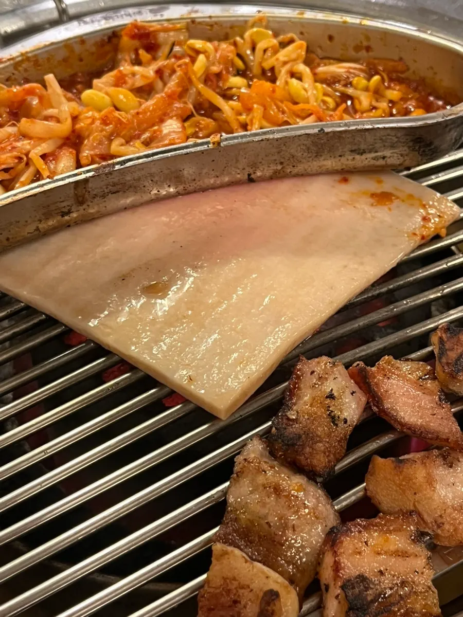 หนังหมูที่ได้จากอีเวนต์รีวิวใบเสร็จ