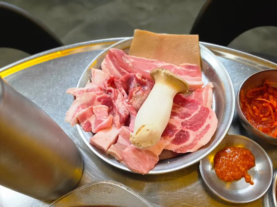 Plate of thickly sliced pork platter