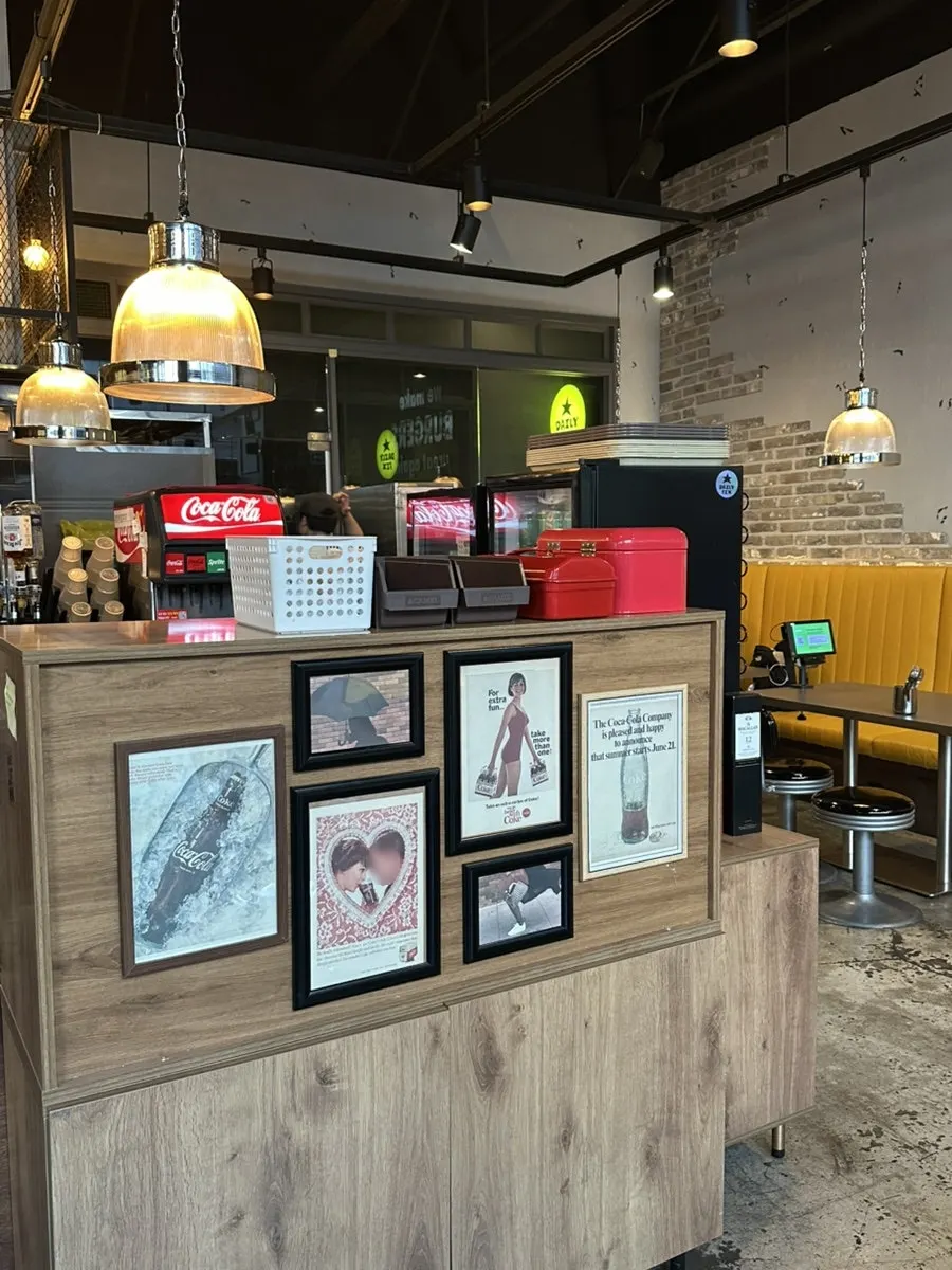 Interior seating at Daily Fix Euljiro
