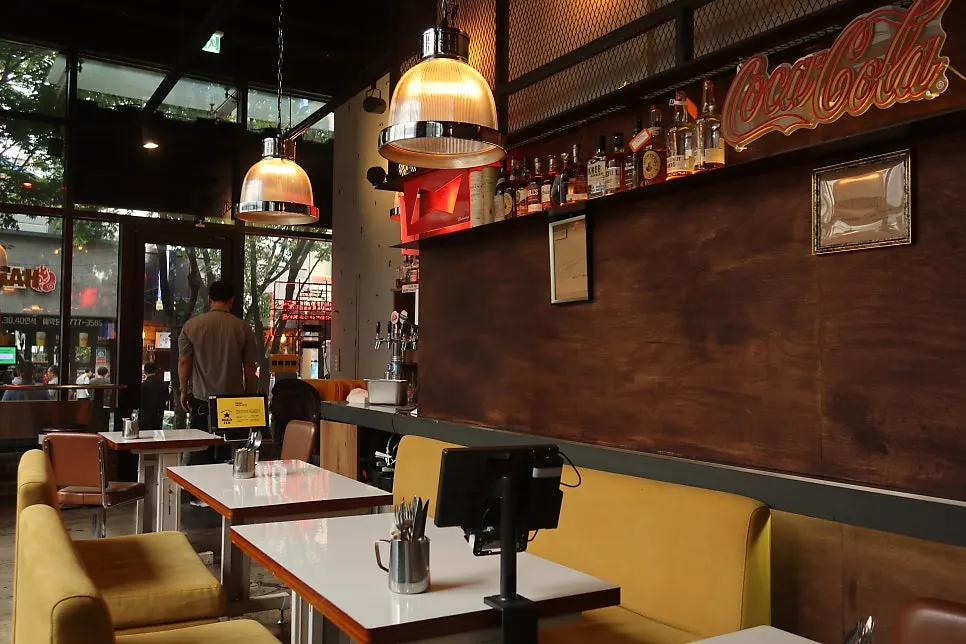 Handmade burger restaurant within walking distance of Seoul City Hall