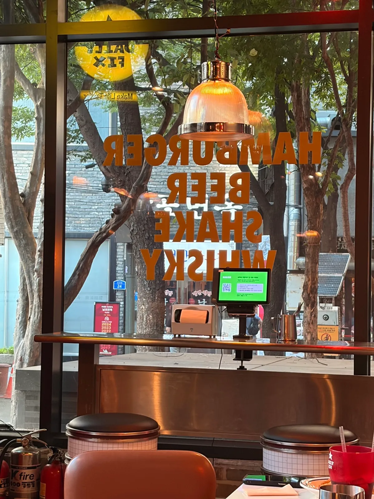 New York diner-style restaurant seating