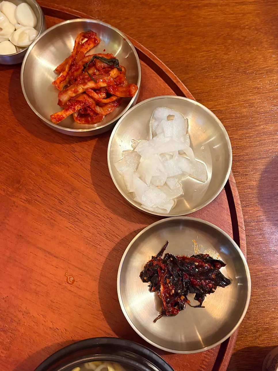 Side-dish selection on the rotating tray