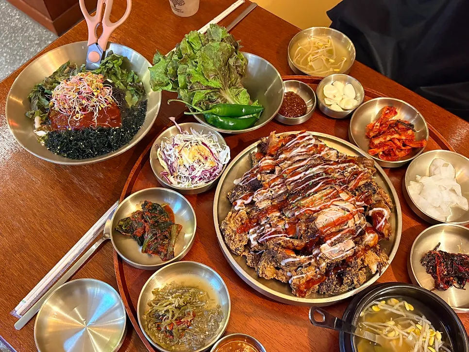 Yeonnam Jokbal 1987 fried jokbal set