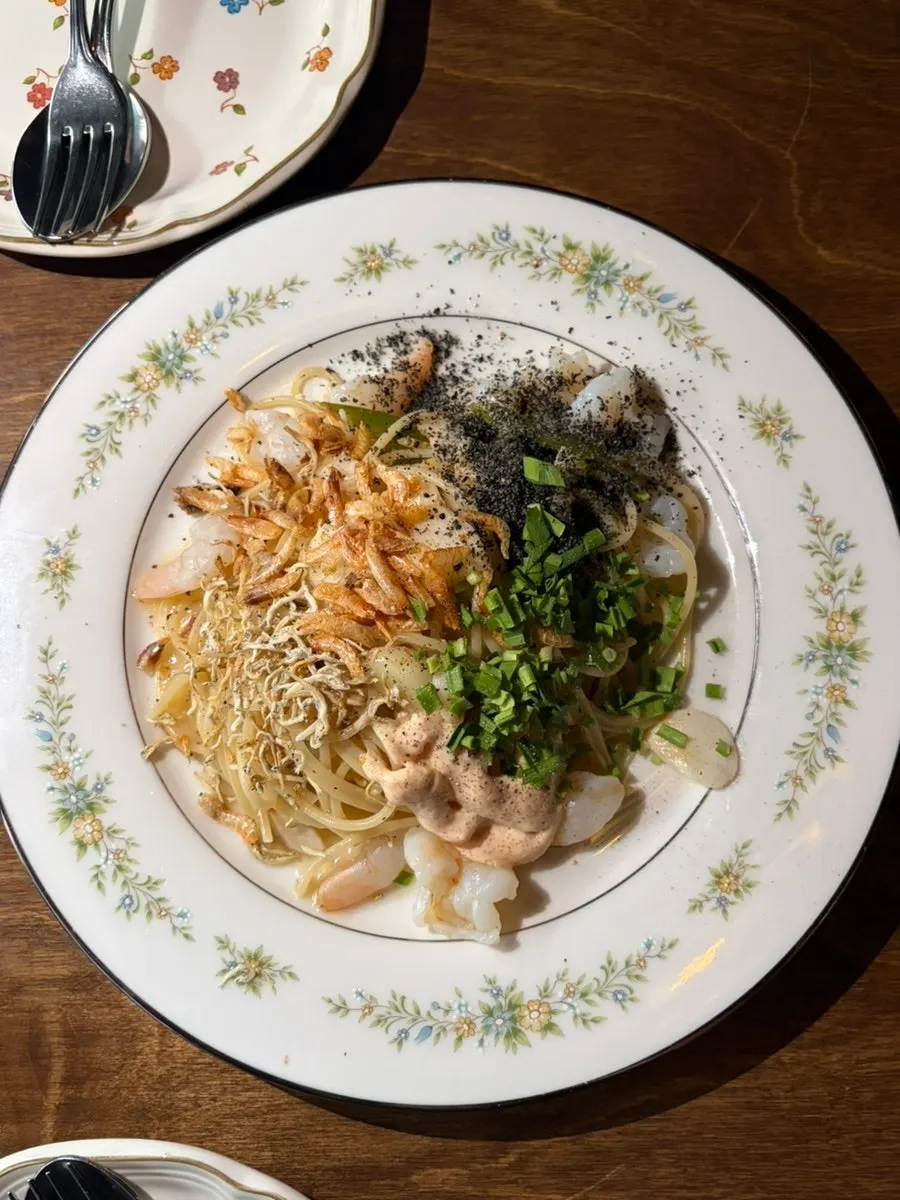 Ordered dishes set on the table