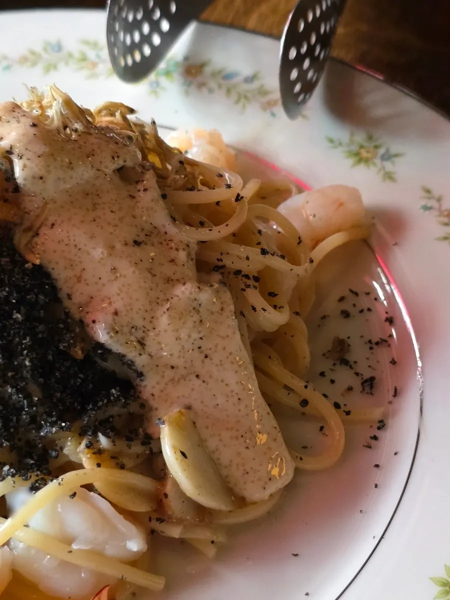 Close-up of the noodles in the niboshi shrimp oil pasta