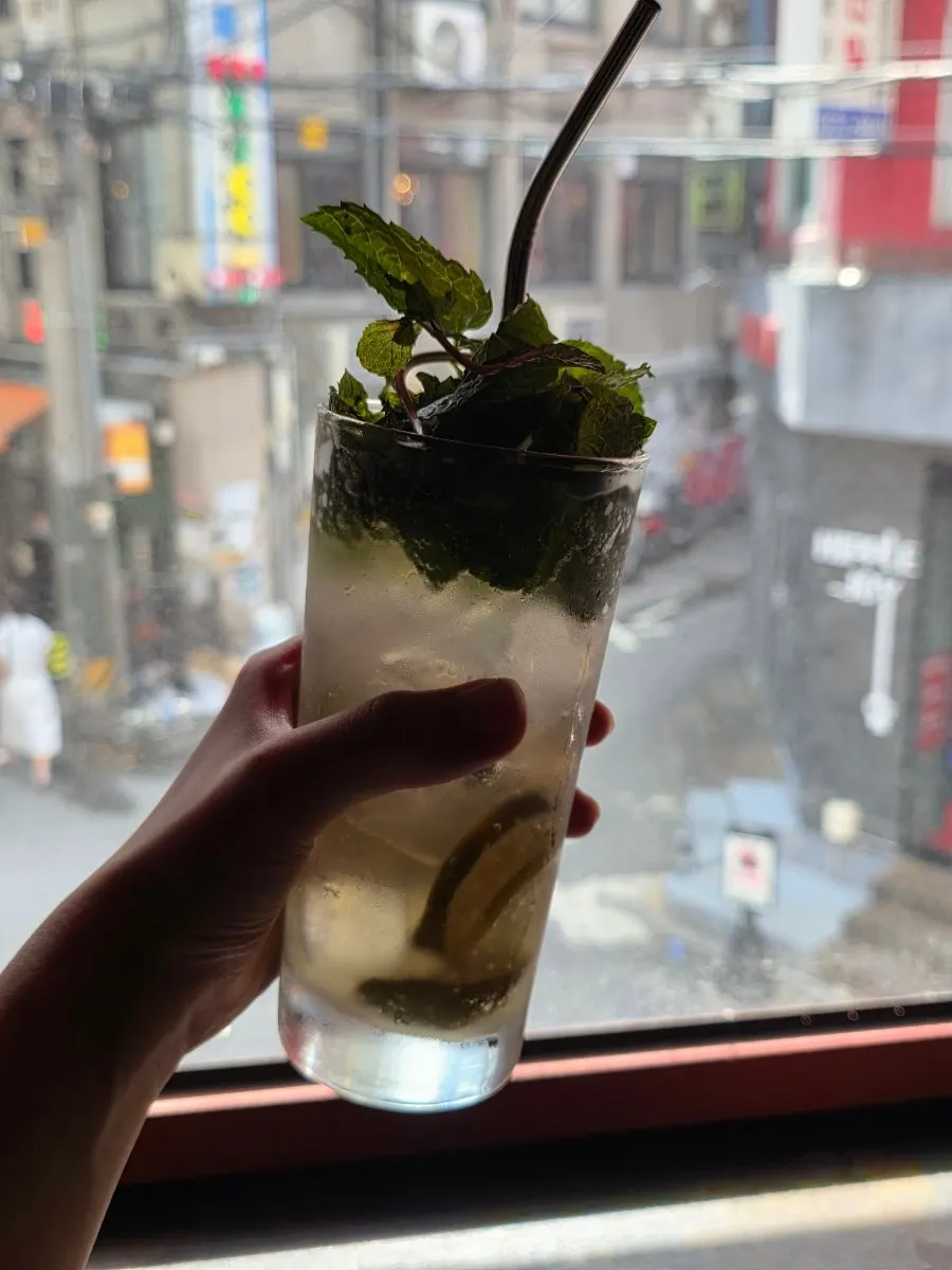 A glass of Hey Jinny's mojito highball