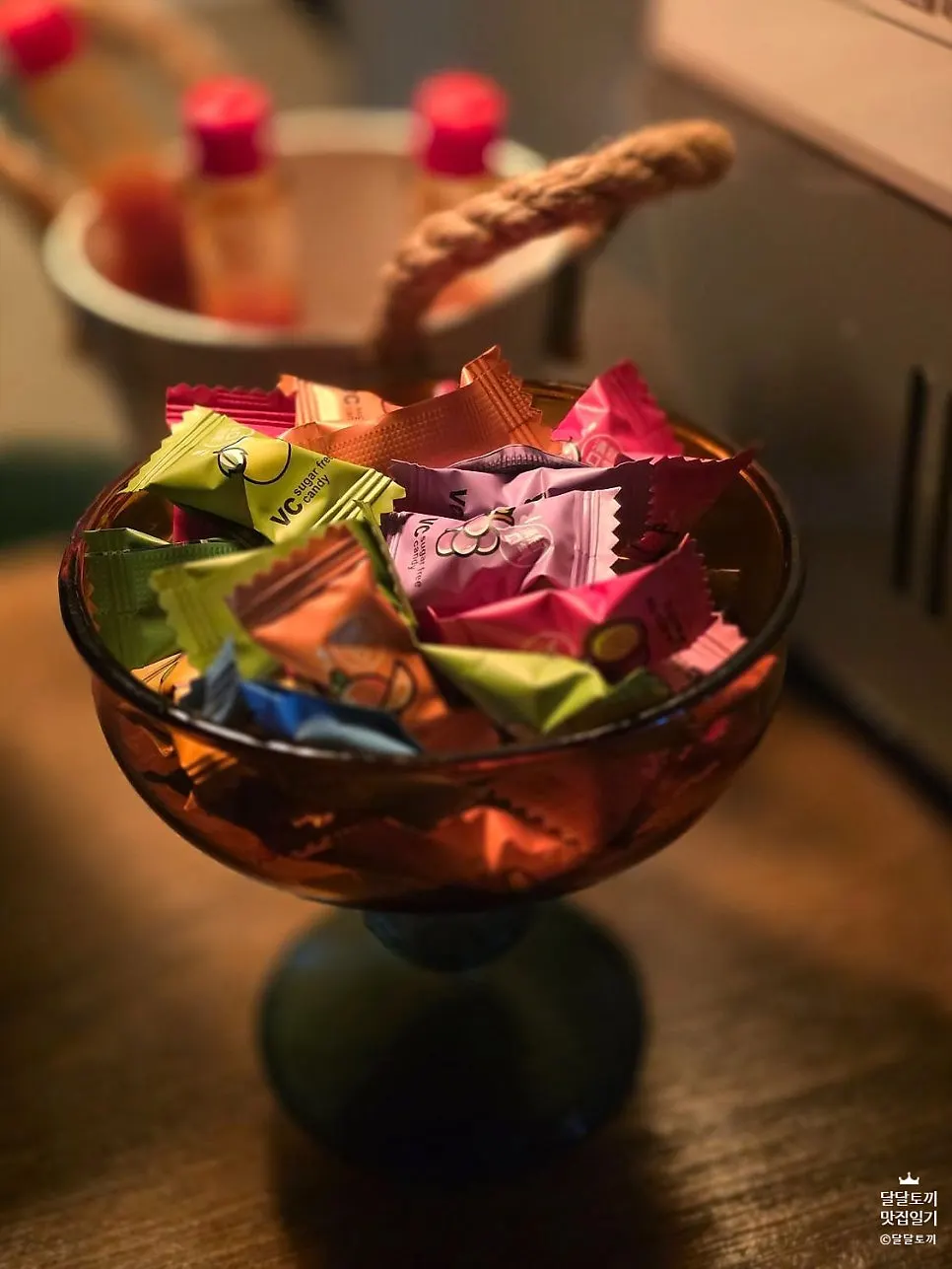 Candy given after paying the bill