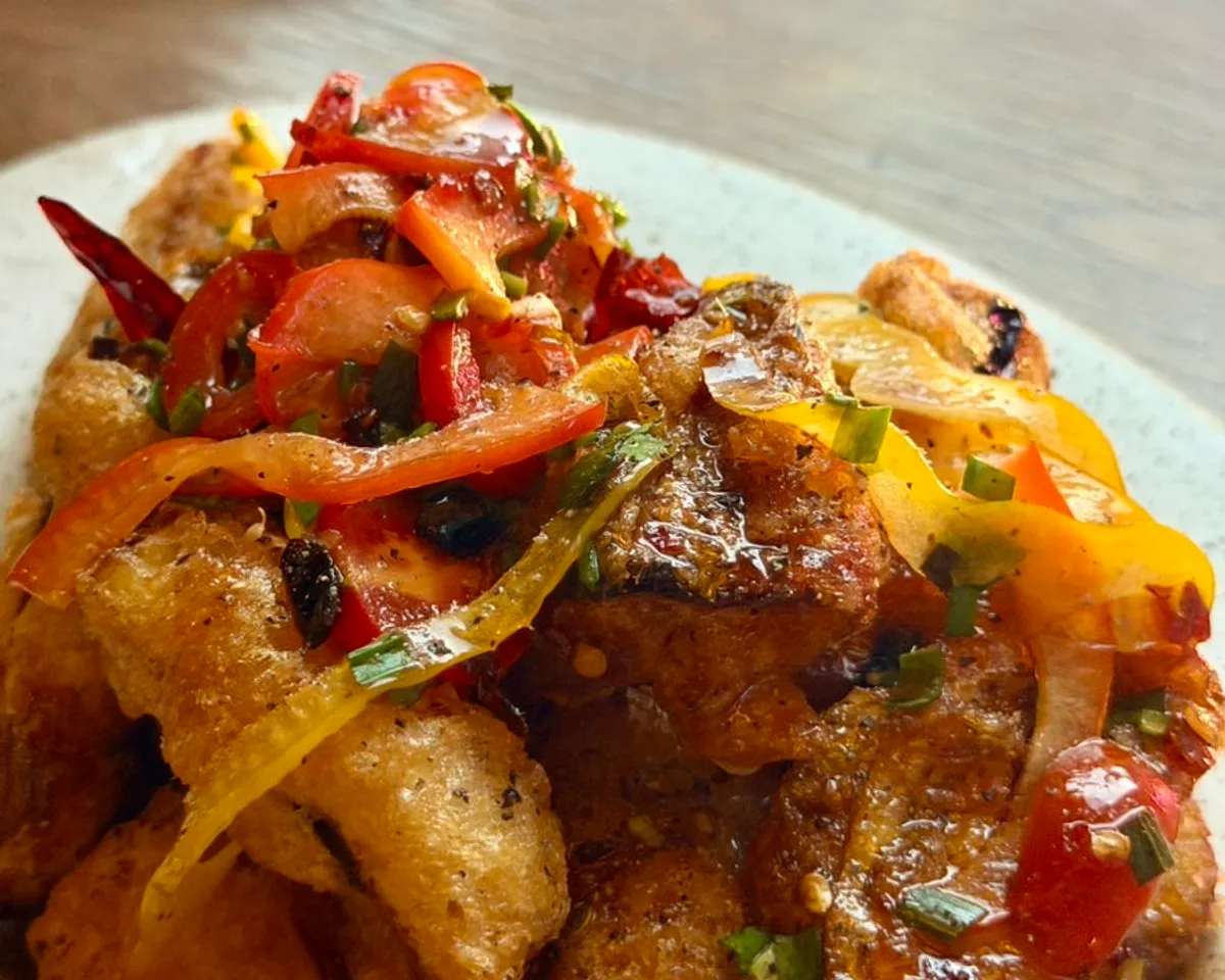 A plate of crispy-fried eoyanggaji