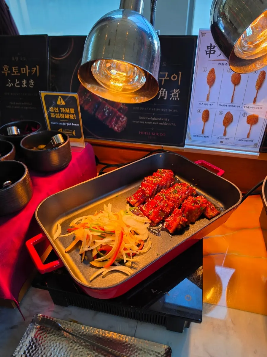 Buffet corner with warm meat dishes