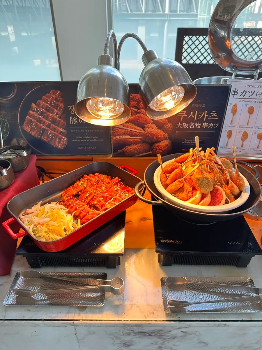 Generously sized futomaki rolls with side dishes