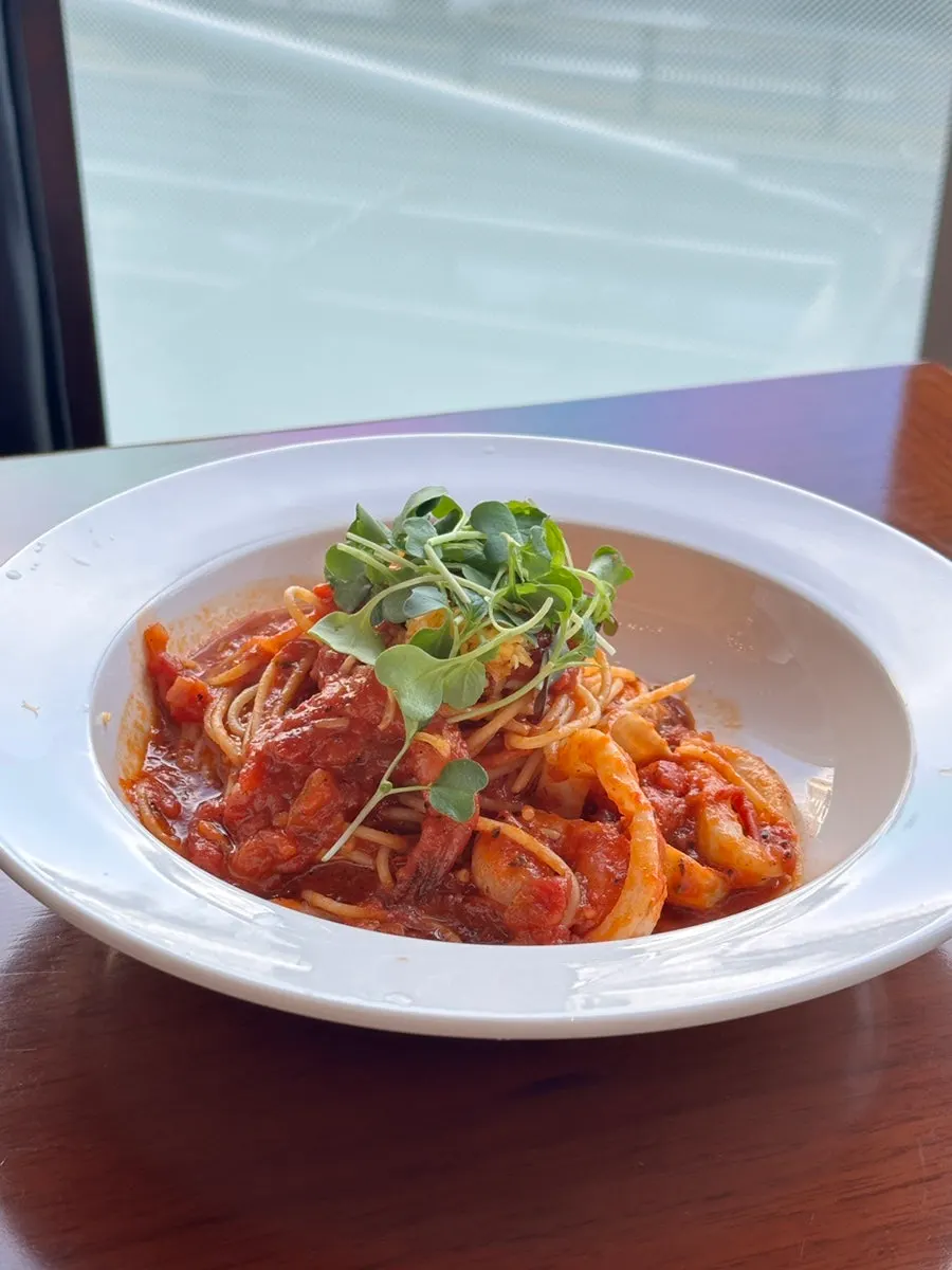 Seafood tomato pasta with generous tomato sauce