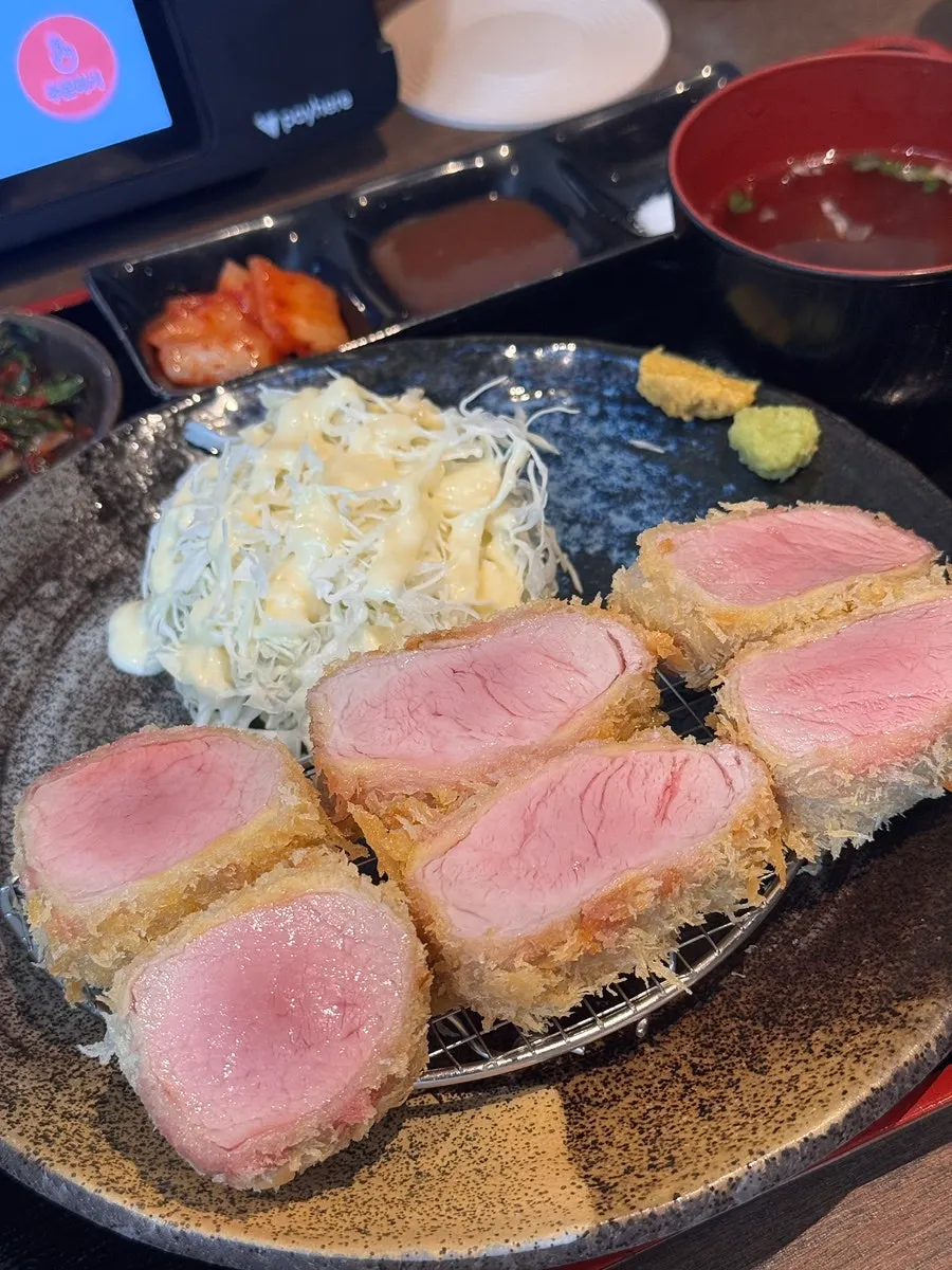 훈타 히레카츠정식 한상
