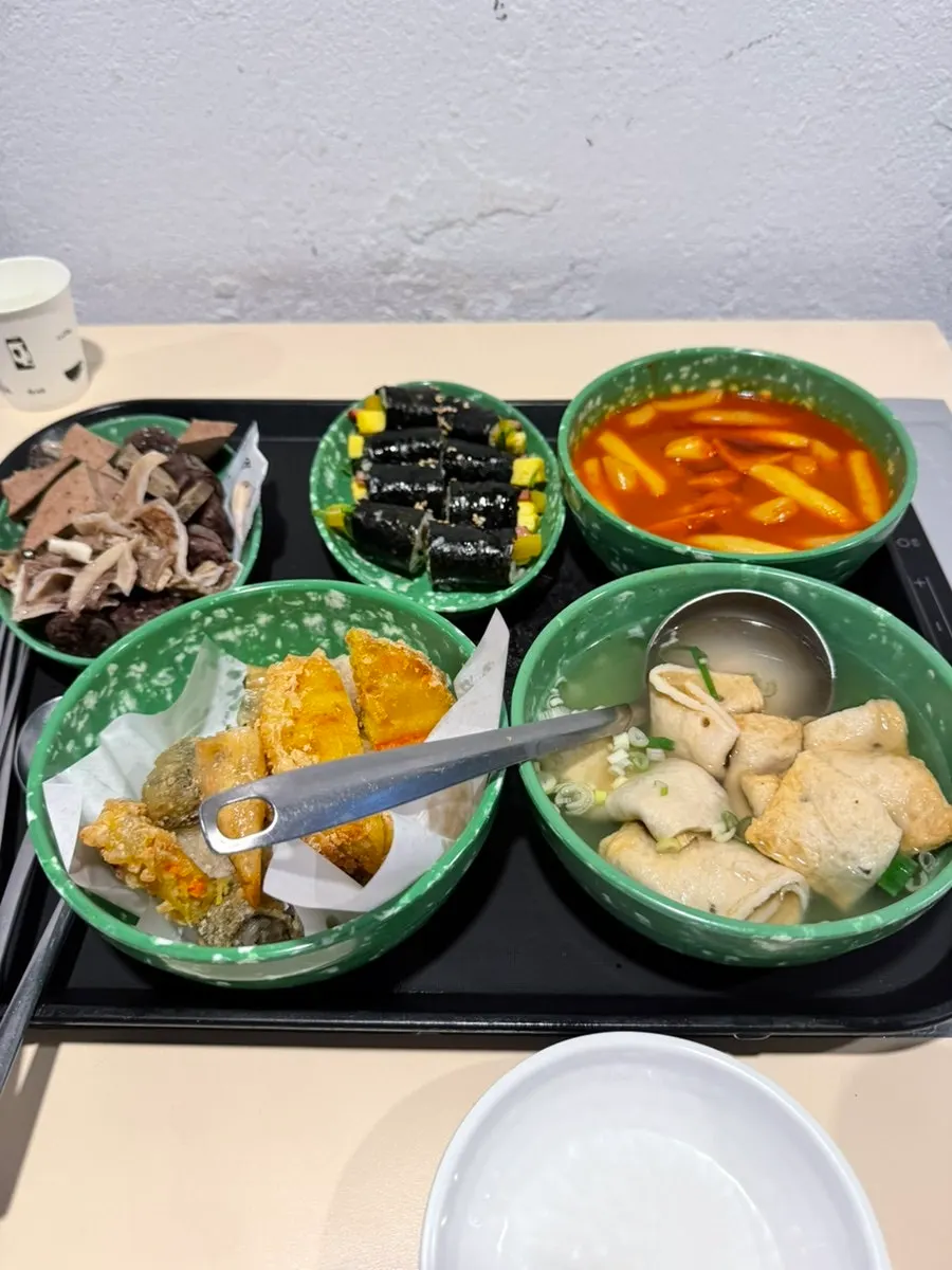 Pot of instant tteokbokki starting to boil