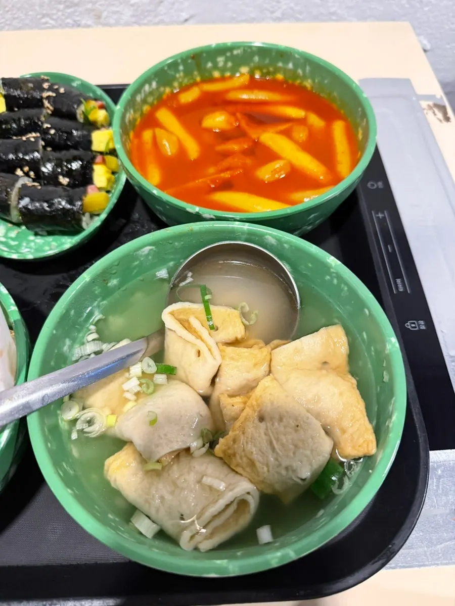Instant tteokbokki with wheat rice cake and fish cake