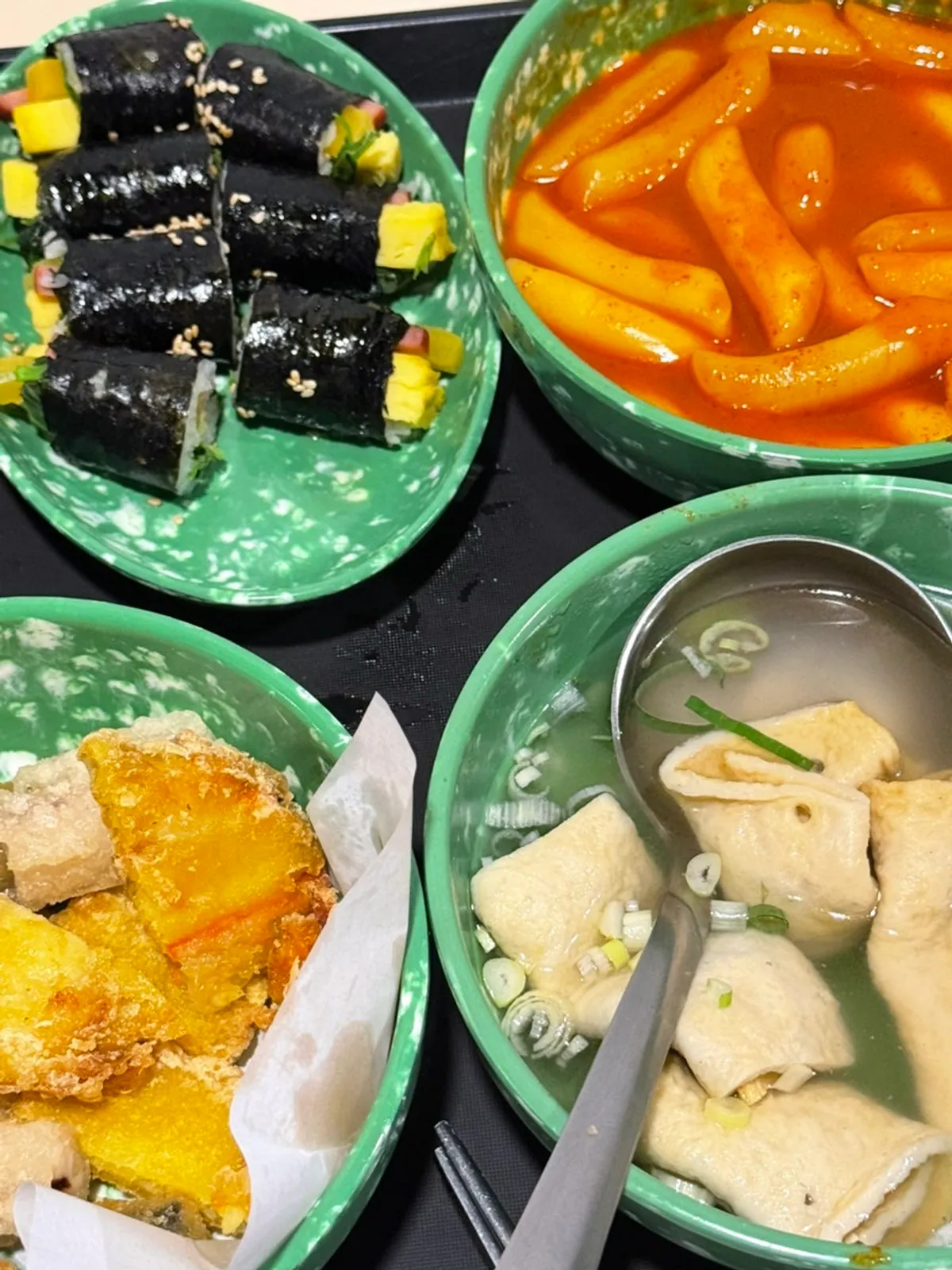 Instant tteokbokki and fried snack combo at Hyeonseoni-ne Cheonggye Instant Branch