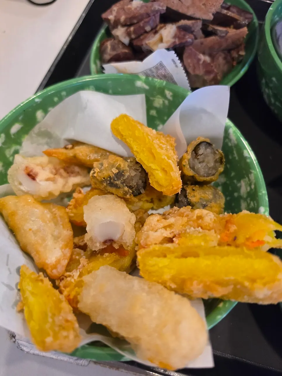 Red-seasoned tteokbokki and assorted fried snacks