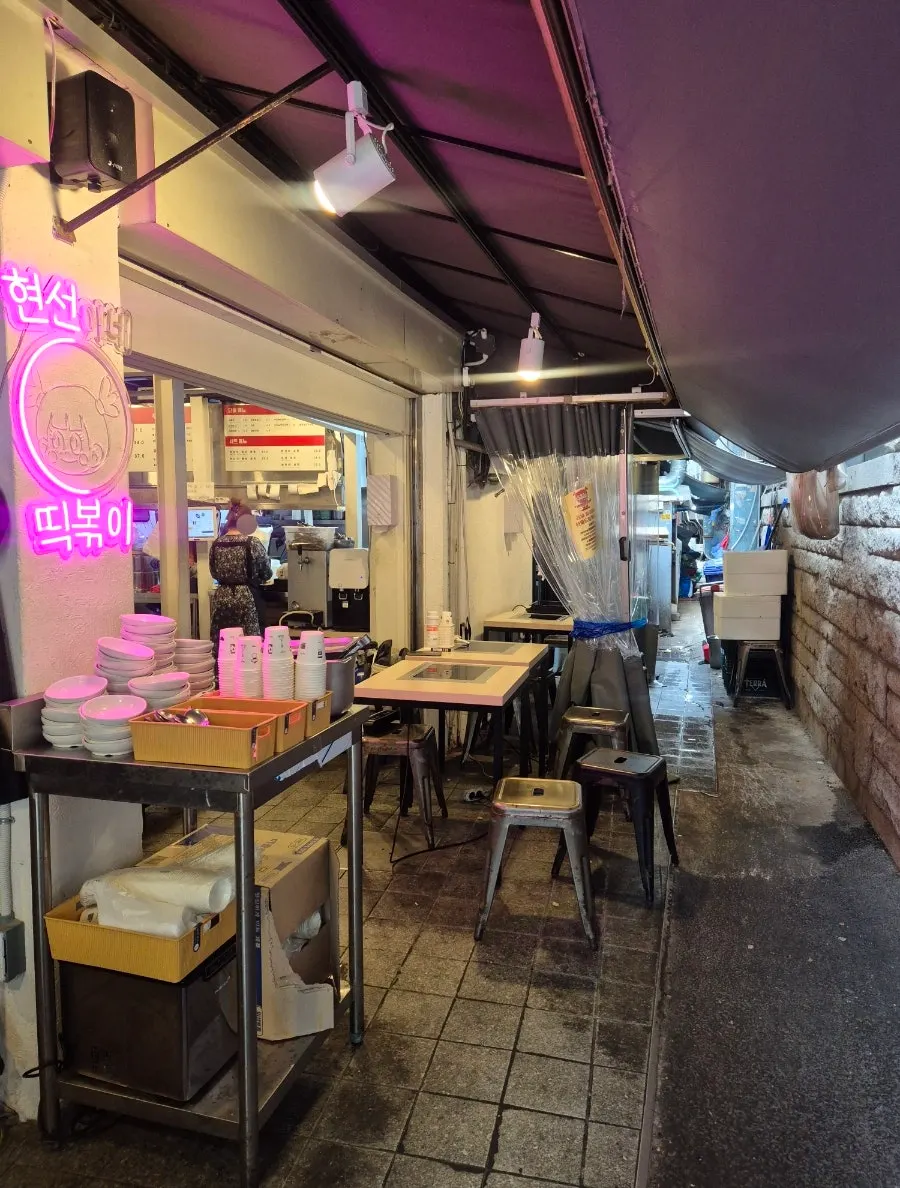 Kitchen area with a steady stream of delivery orders