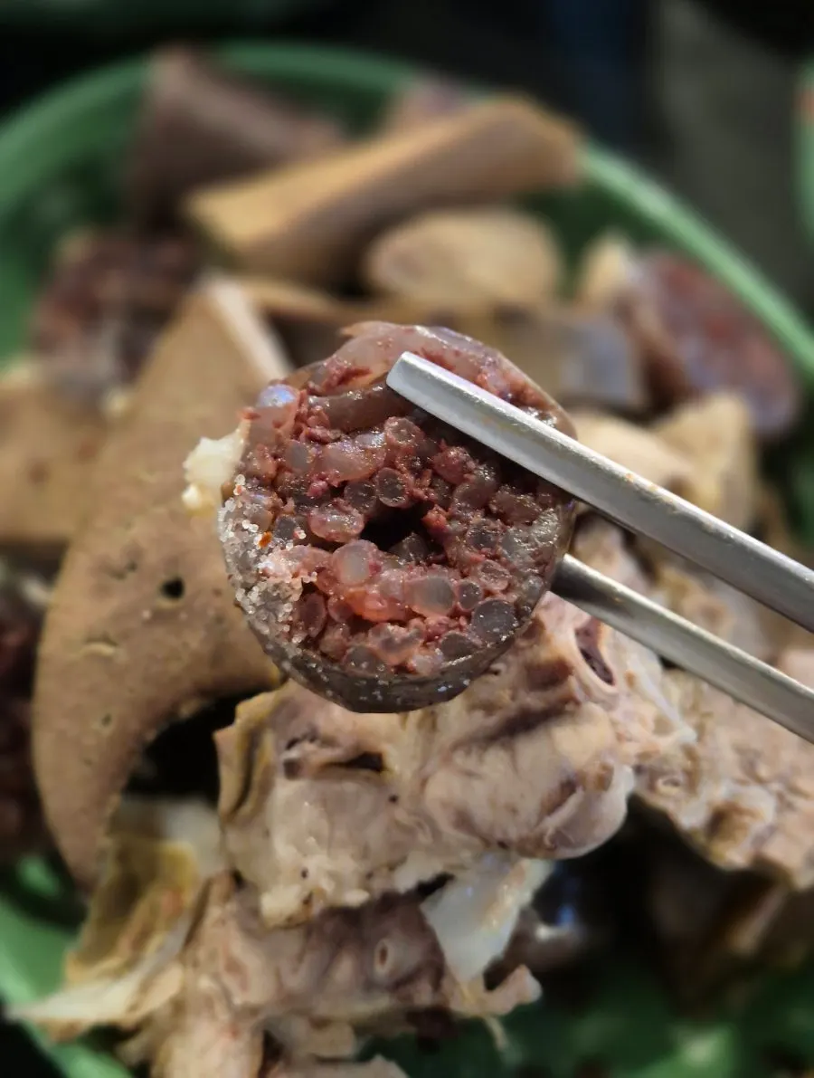 Plate of sundae served with organ meat