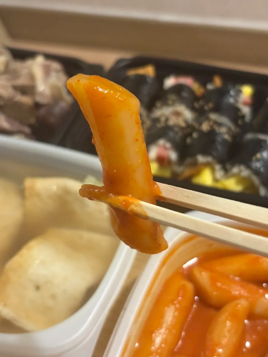 Close-up of chewy wheat rice cake tteokbokki