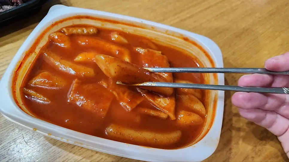 간과 허파를 섞어 담은 현선이네 피순대