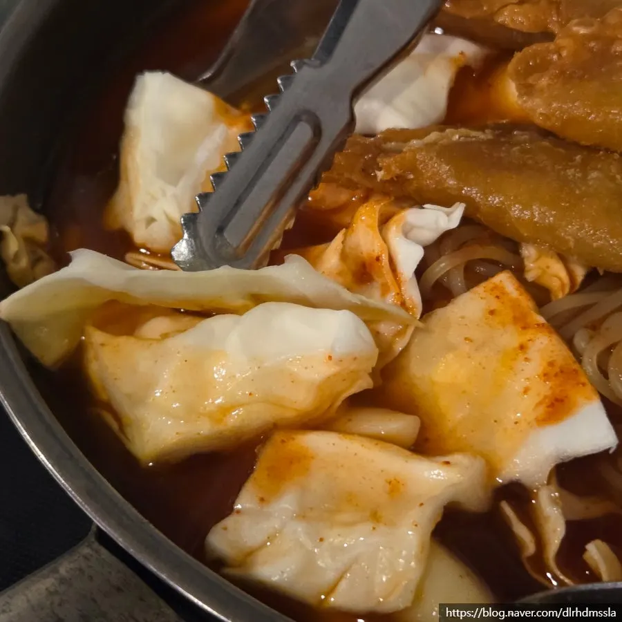 Instant tteokbokki for two on the tabletop induction burner
