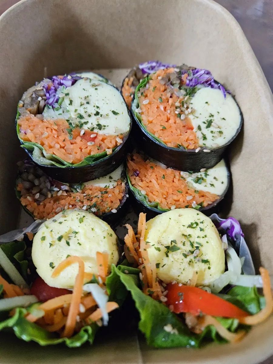 Keto tuna gimbap filled with tuna