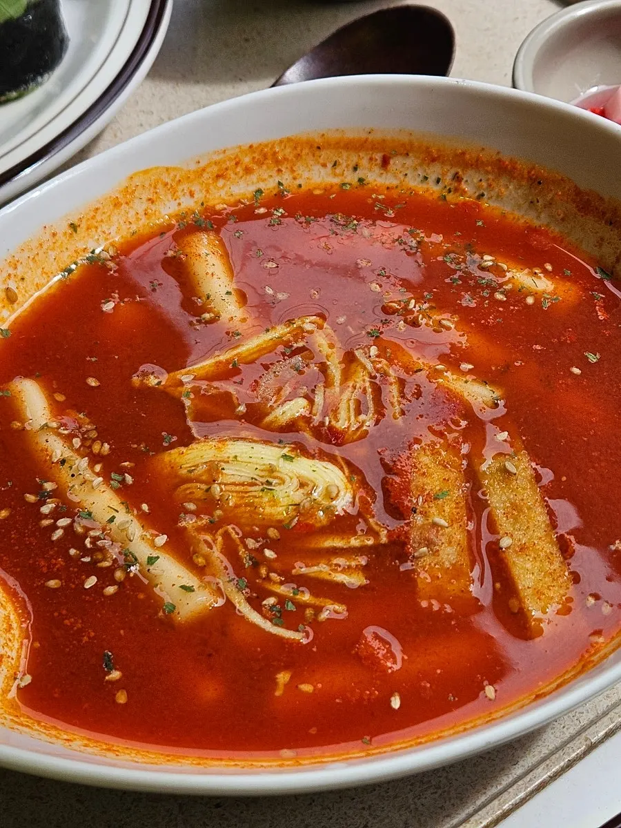 치즈 야채 통계란 김밥 단면 클로즈업