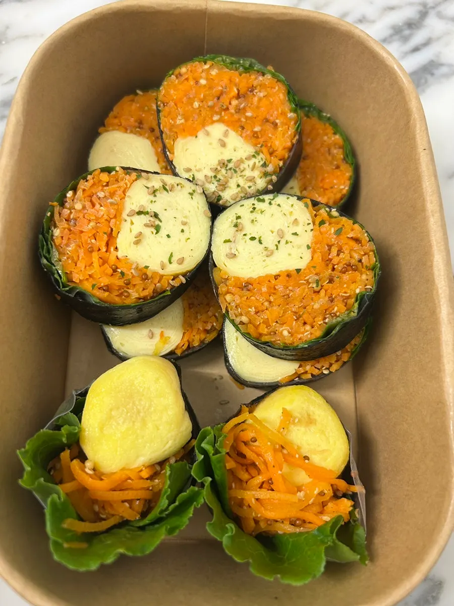 가볍게 먹기 좋은 키토당근라페 김밥 접시