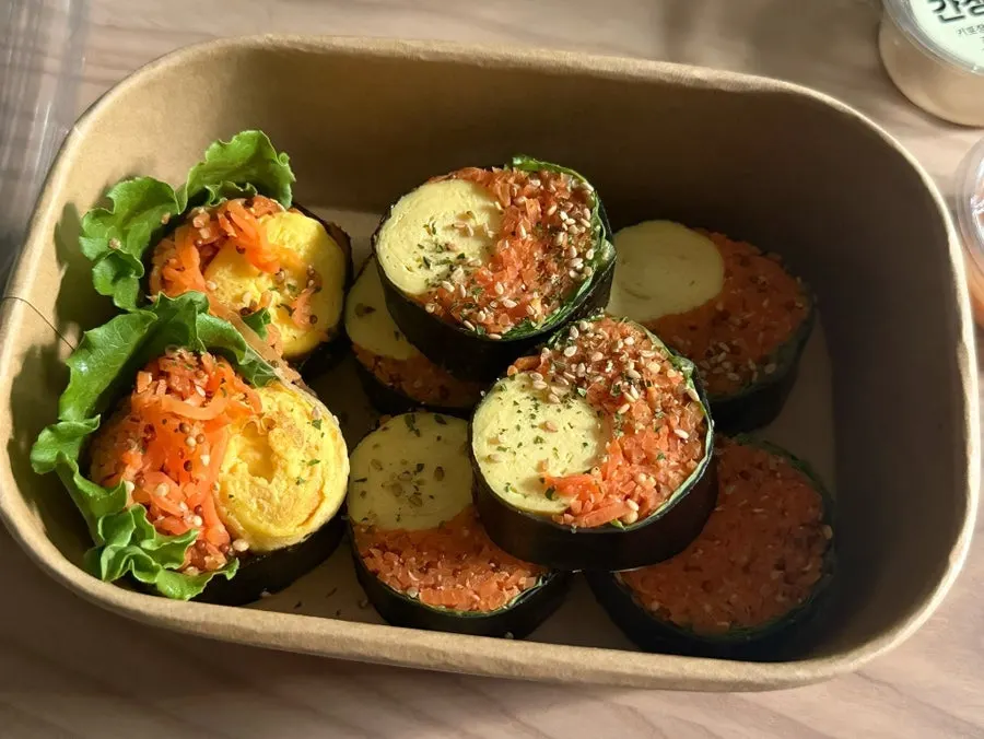 Soy-mayo and ssamjang-mayo sauce containers