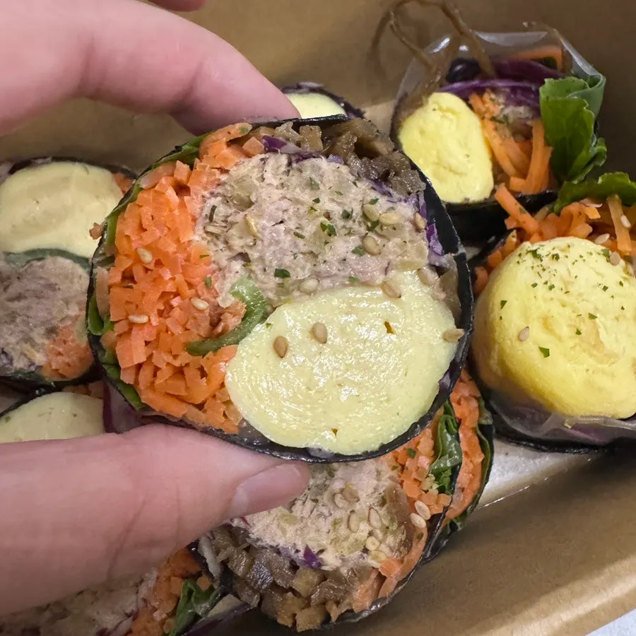A roll of keto tuna gimbap with generous tuna filling