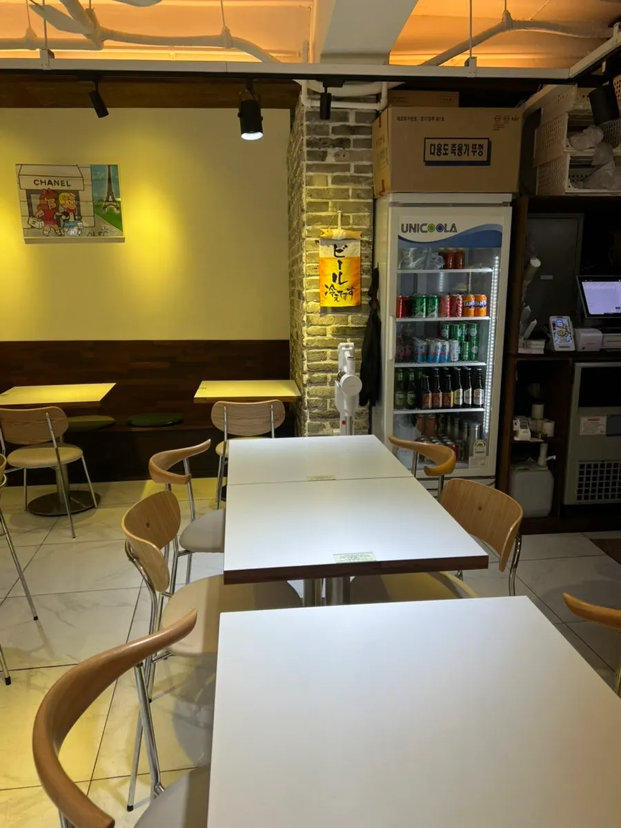 Seating inside 29 Tamago Euljiro Branch