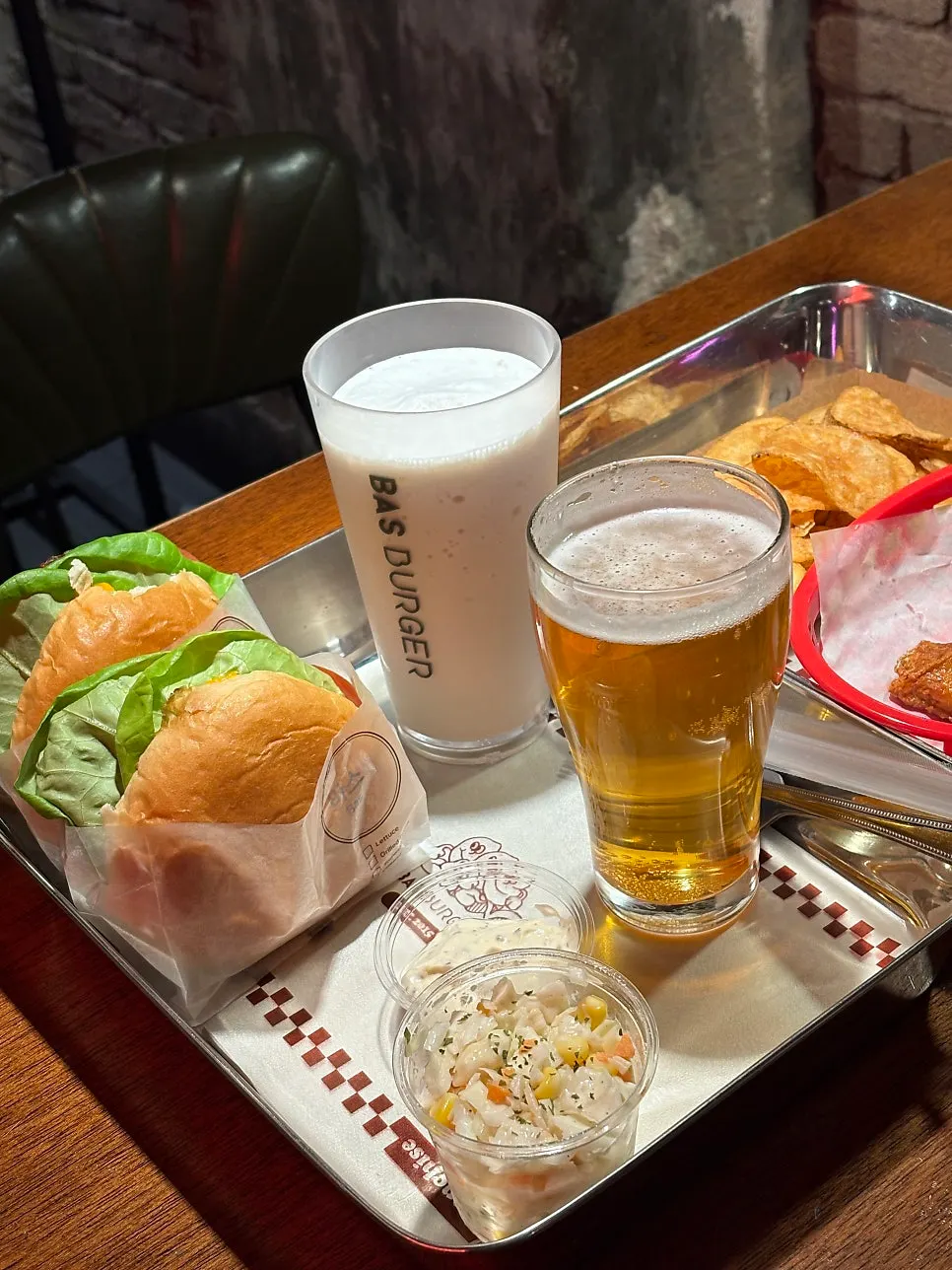 Burger set with coleslaw instead of fries