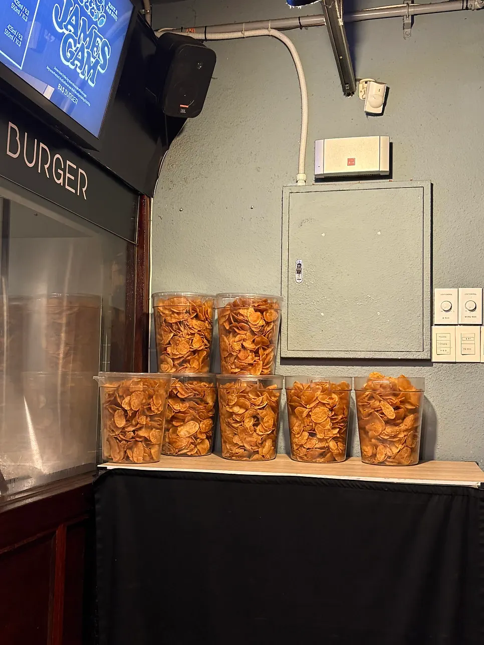 Potato chip information at BAS Burger Euljiro Branch