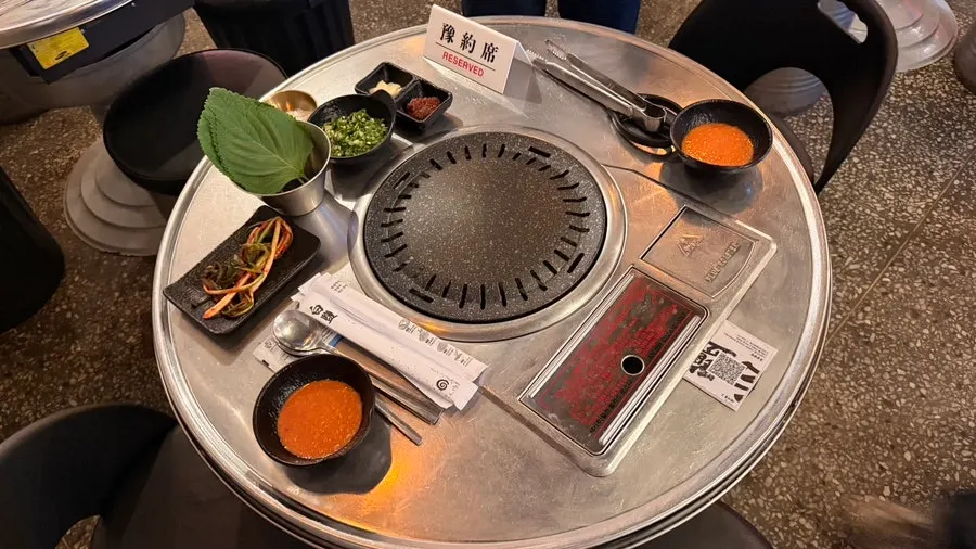 백염막창 매장 내부 테이블