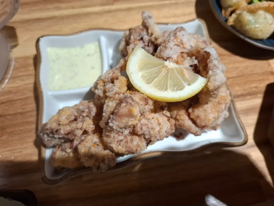 Six crispy pieces of fried gyoza