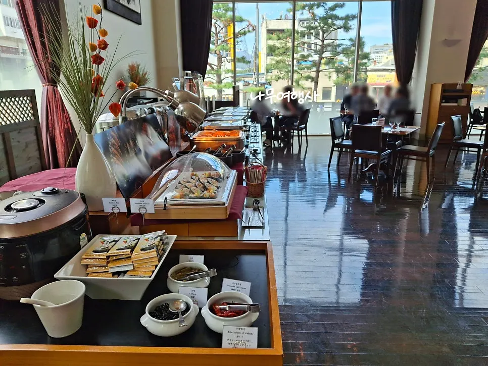 Asian buffet salad and hot food stations