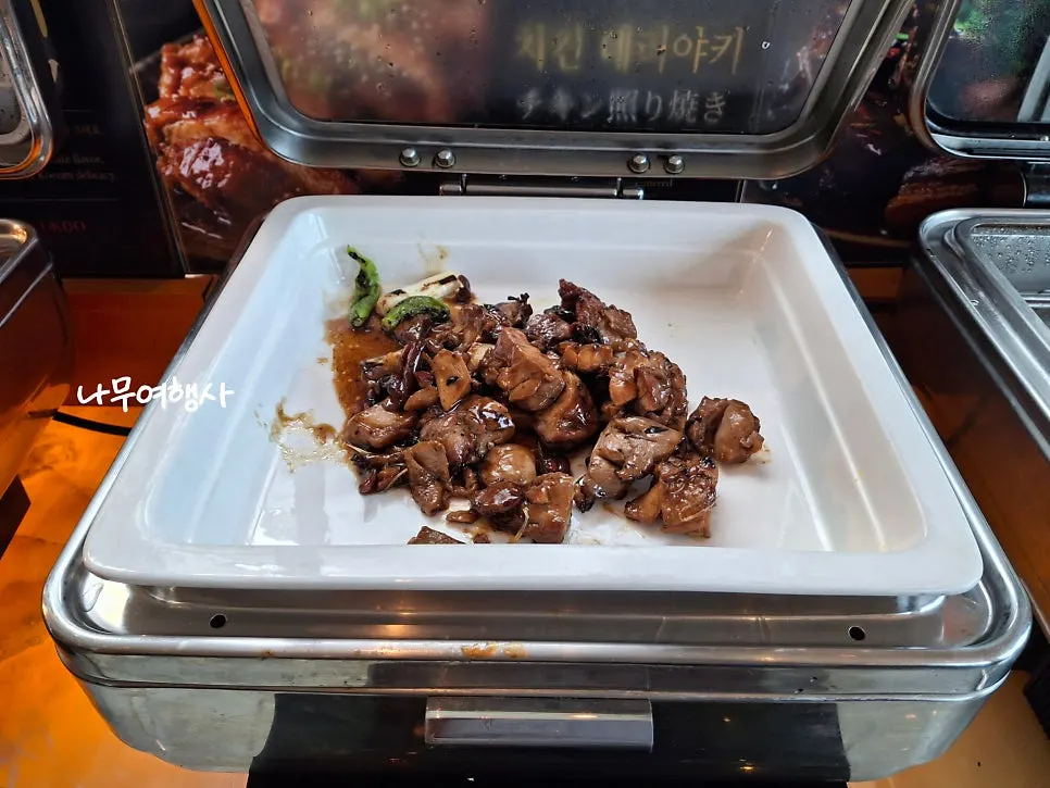 Buta kakuni braised pork buffet dish