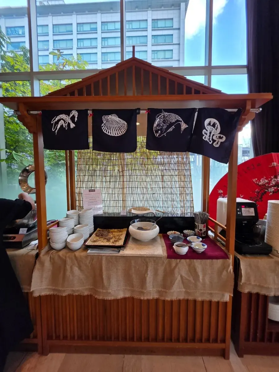Buckwheat soba and ramen corner