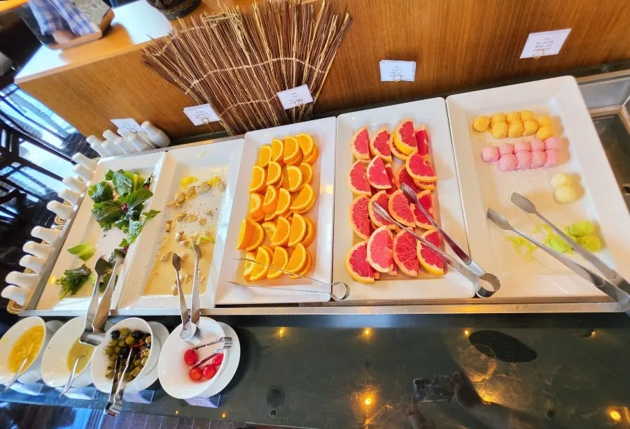 Unlimited juice and matcha drinks